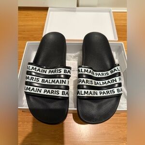 Authentic damaged Balmain slides